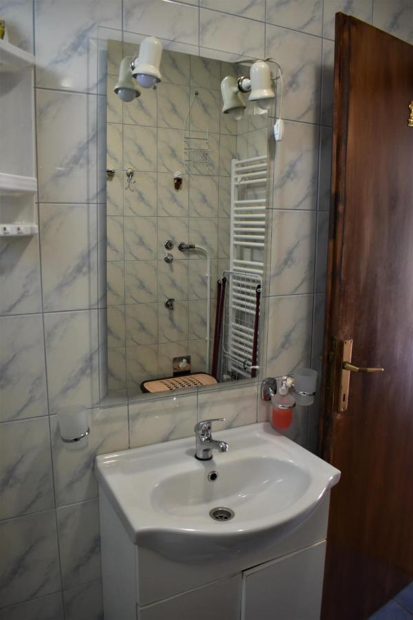Apartments Sabljak Rakovica Exterior photo